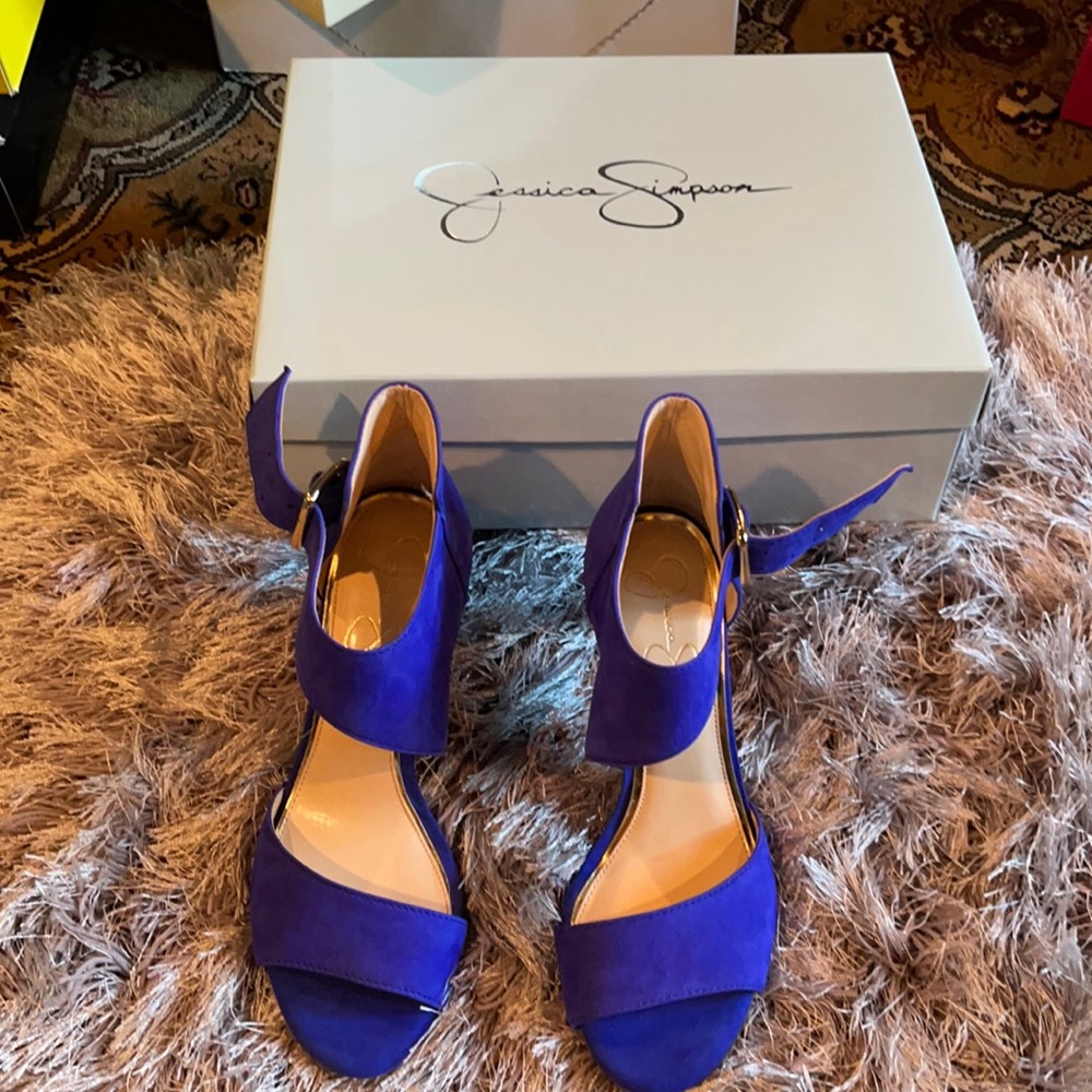 Jessica Simpson heels